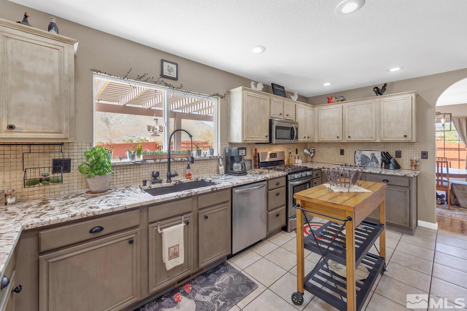 17905 Timber Grove Court Reno, NV 89508 - Photo 11 of 40 Photo 11