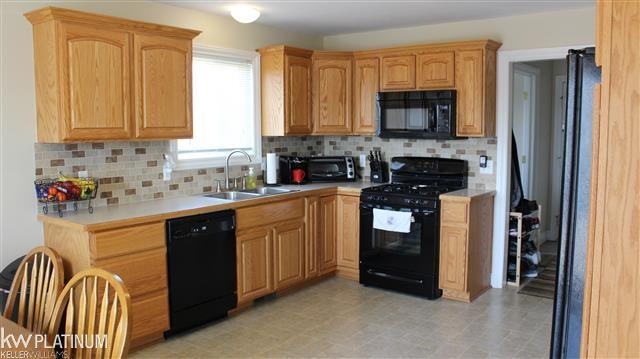 1555 Stapleton Road Memphis, MI 48041 - Photo 3 of 19