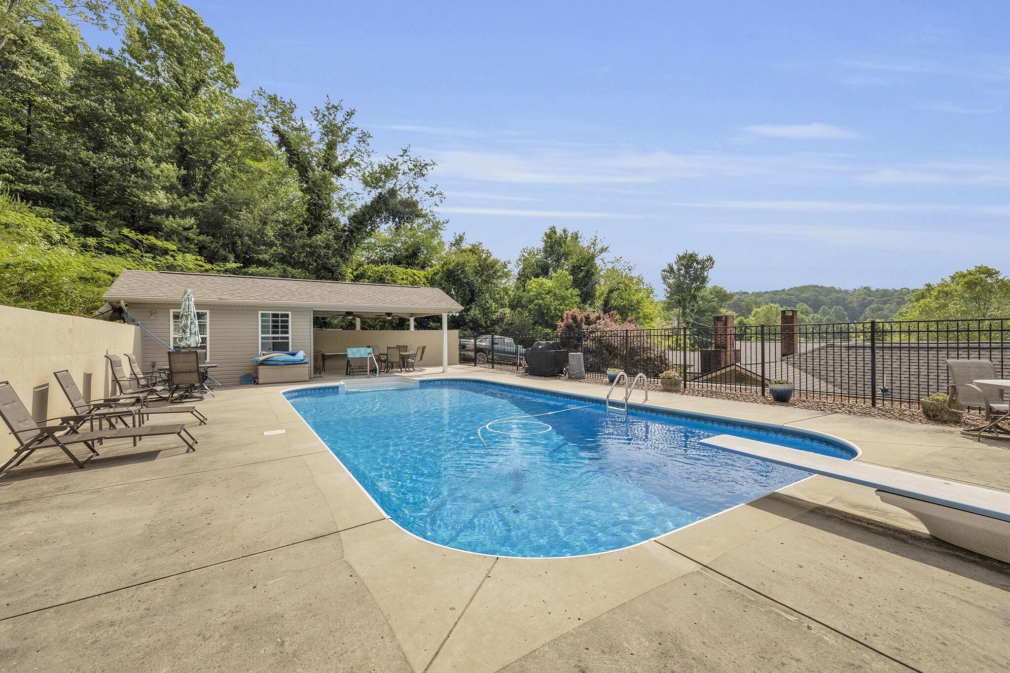 12113 Back Valley Road Soddy Daisy, TN 37379 - Photo 17 of 21 4A8A9684