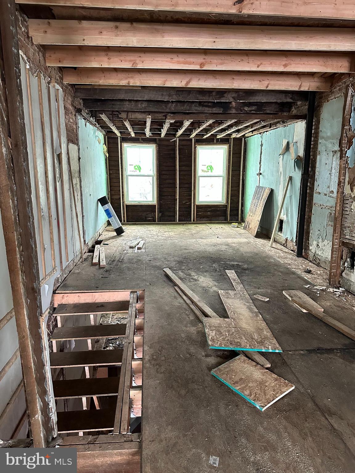 2128 North Wolfe Street Baltimore, MD 21213 - Photo 2 of 7