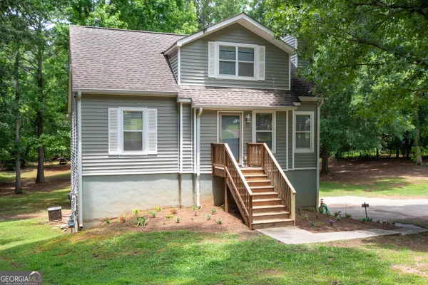 $329,900 | 195 Pinewood Drive, Senoia, GA 30276
