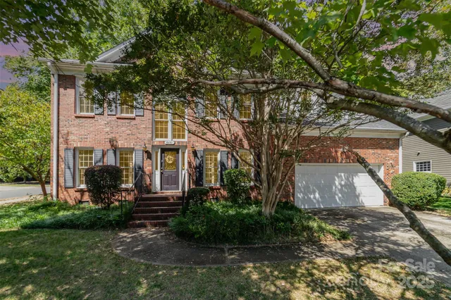 $650,000 | 6401 Morningsong Lane, Charlotte, NC 28269