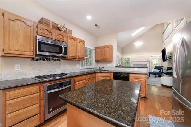 $650,000 | 6401 Morningsong Lane, Charlotte, NC 28269