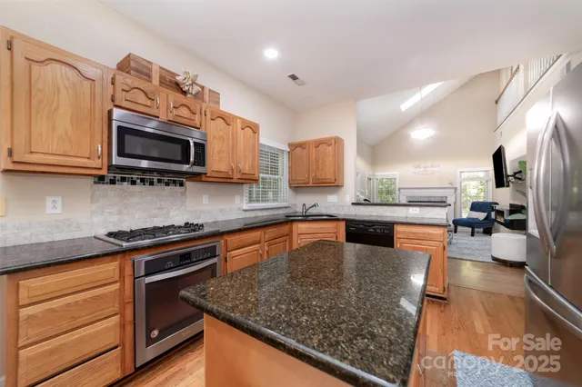 $650,000 | 6401 Morningsong Lane, Charlotte, NC 28269