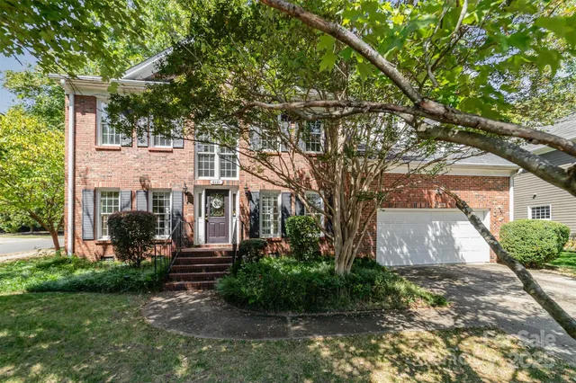 $650,000 | 6401 Morningsong Lane, Charlotte, NC 28269