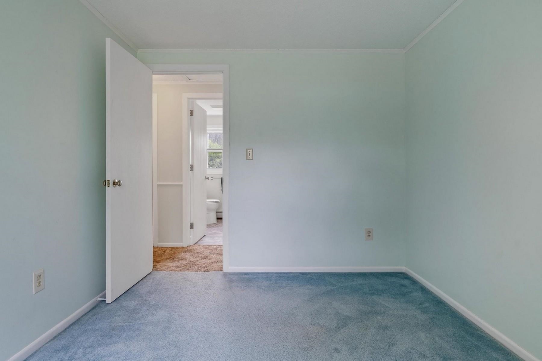 86 Tower Lane West Rutland, VT 05777 - Photo 24 of 37 Gallery Image 24