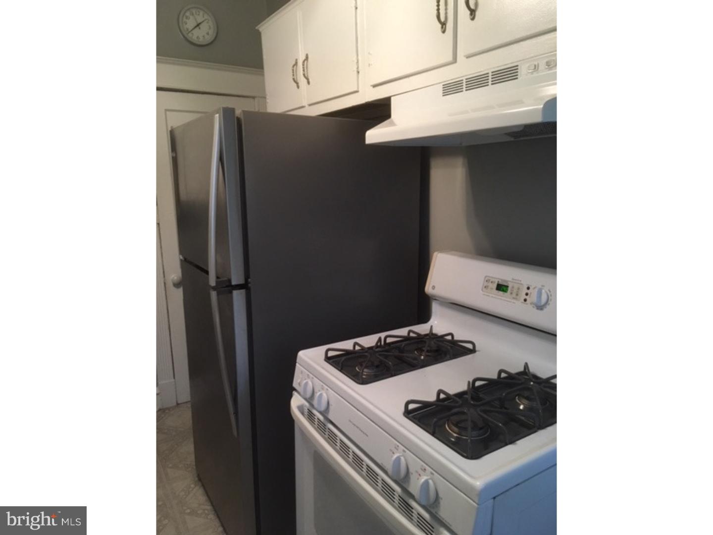 142 Oakley Road Upper Darby, PA 19082 - Photo 12 of 25 Kitchen