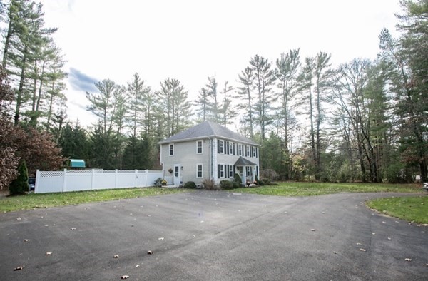 25 South Meadow Road Carver, MA 02330 - Photo 3 of 32 Gallery Image 3