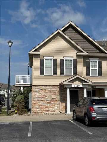 $2,039 | 1260 Lehigh Station Road, Unit 1104, Henrietta, NY 14467