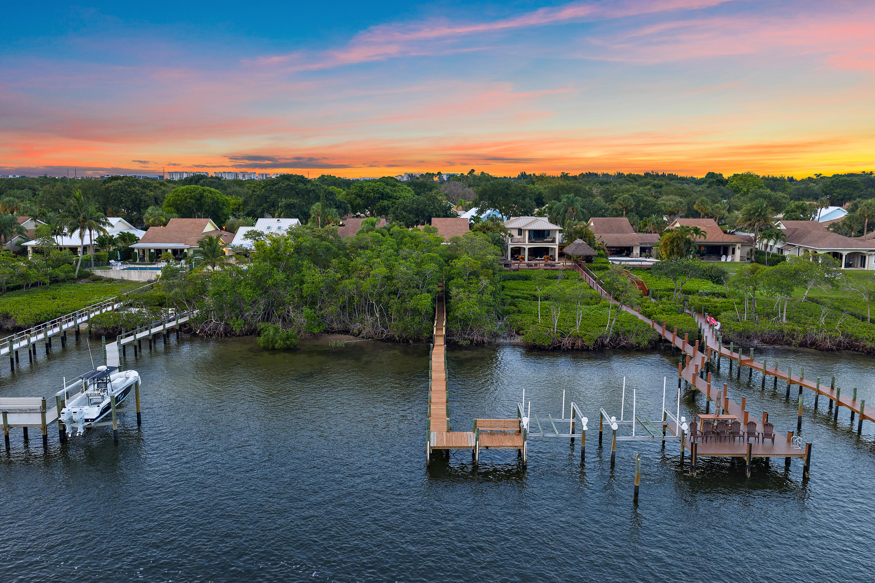 348 River Edge Road Jupiter, FL 33477 - Photo 20 of 30 033-348RiverEdgeRd-Jupiter-FULL