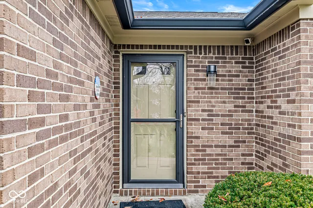 $335,000 | 1716 Cloister Drive, Indianapolis, IN 46260