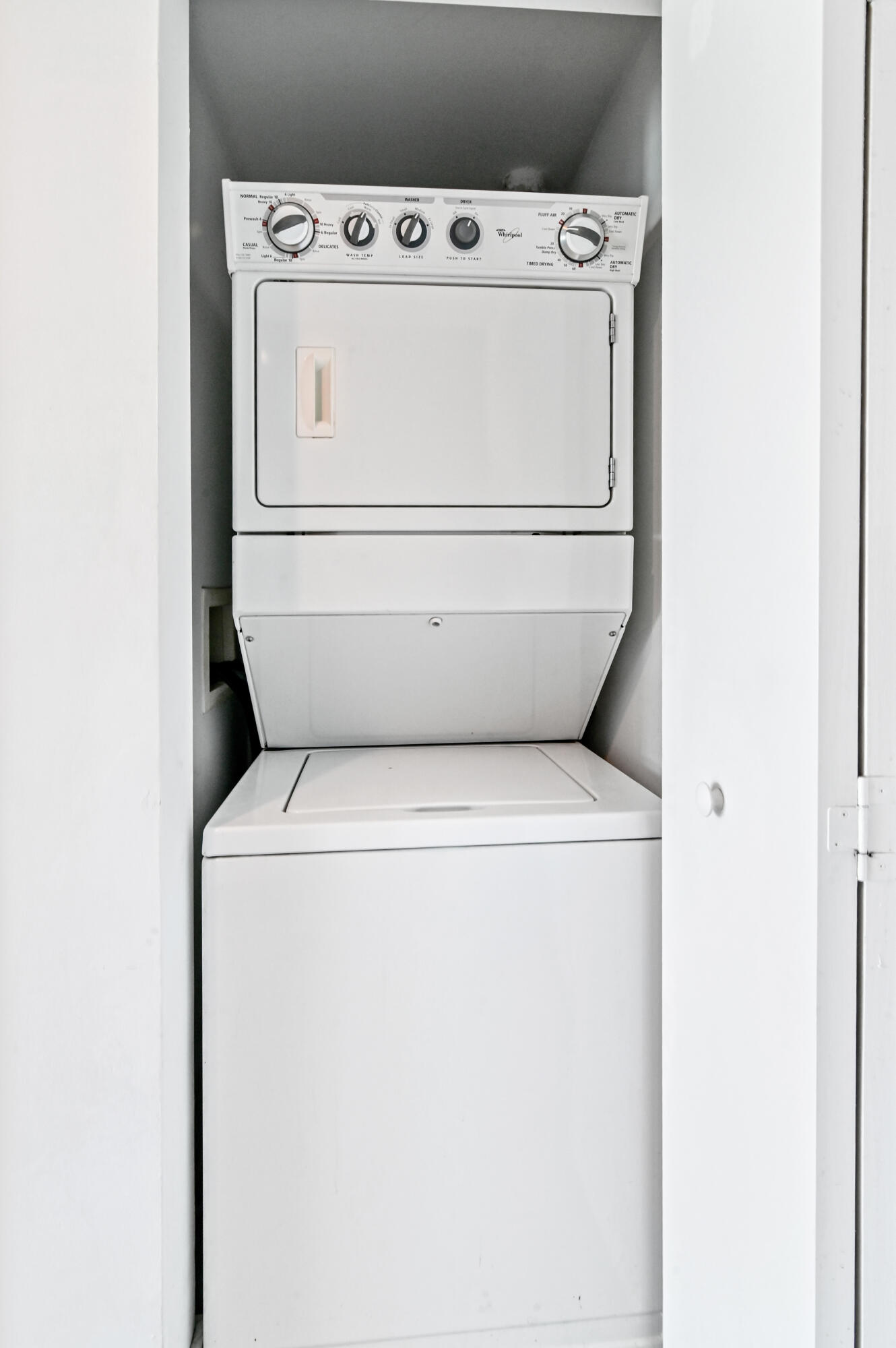 60 Southwest 13th Street, Unit 1619 Miami, FL 33130 - Photo 16 of 26 16 laundry room 01