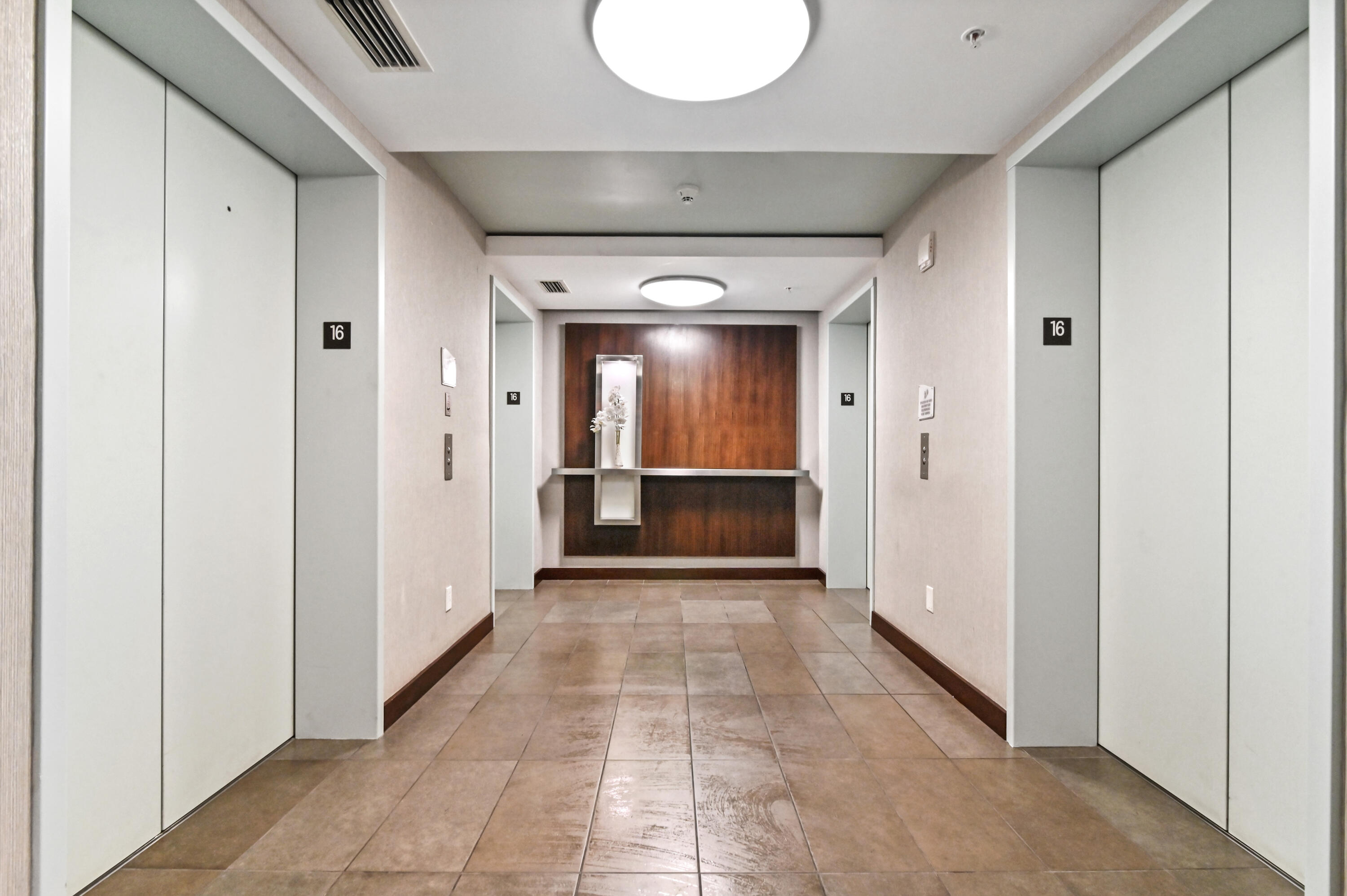60 Southwest 13th Street, Unit 1619 Miami, FL 33130 - Photo 17 of 26 17 Hallway 01