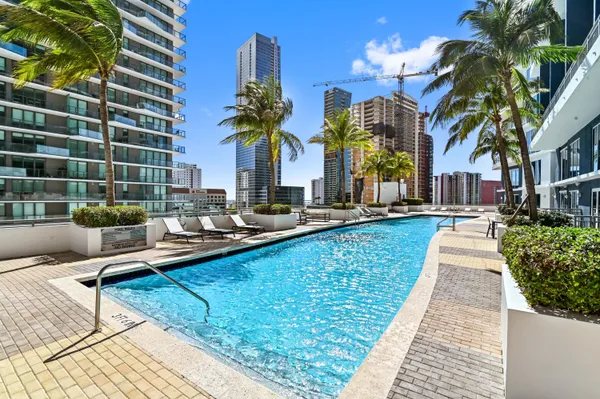 $2,350 | 60 Southwest 13th Street, Unit 1619, Miami, FL 33130