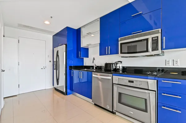 $2,350 | 60 Southwest 13th Street, Unit 1619, Miami, FL 33130