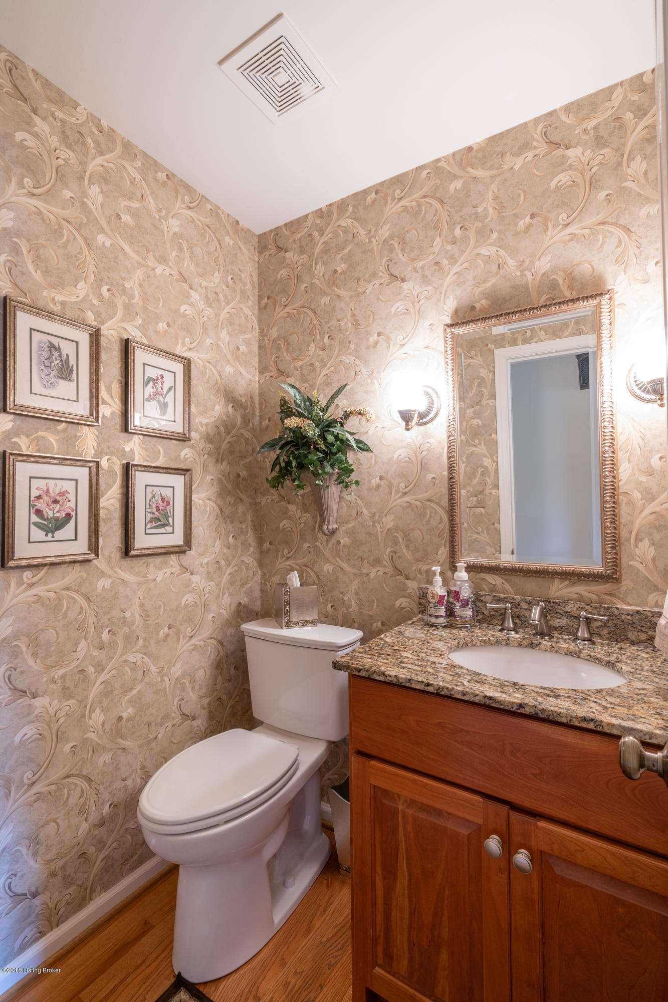 7005 Fox Harbor Road Prospect, KY 40059 - Photo 25 of 50 Main level 1/2 bath