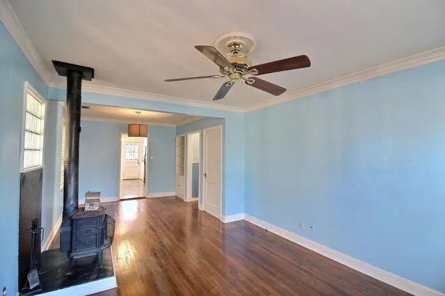 a view of an empty room and window