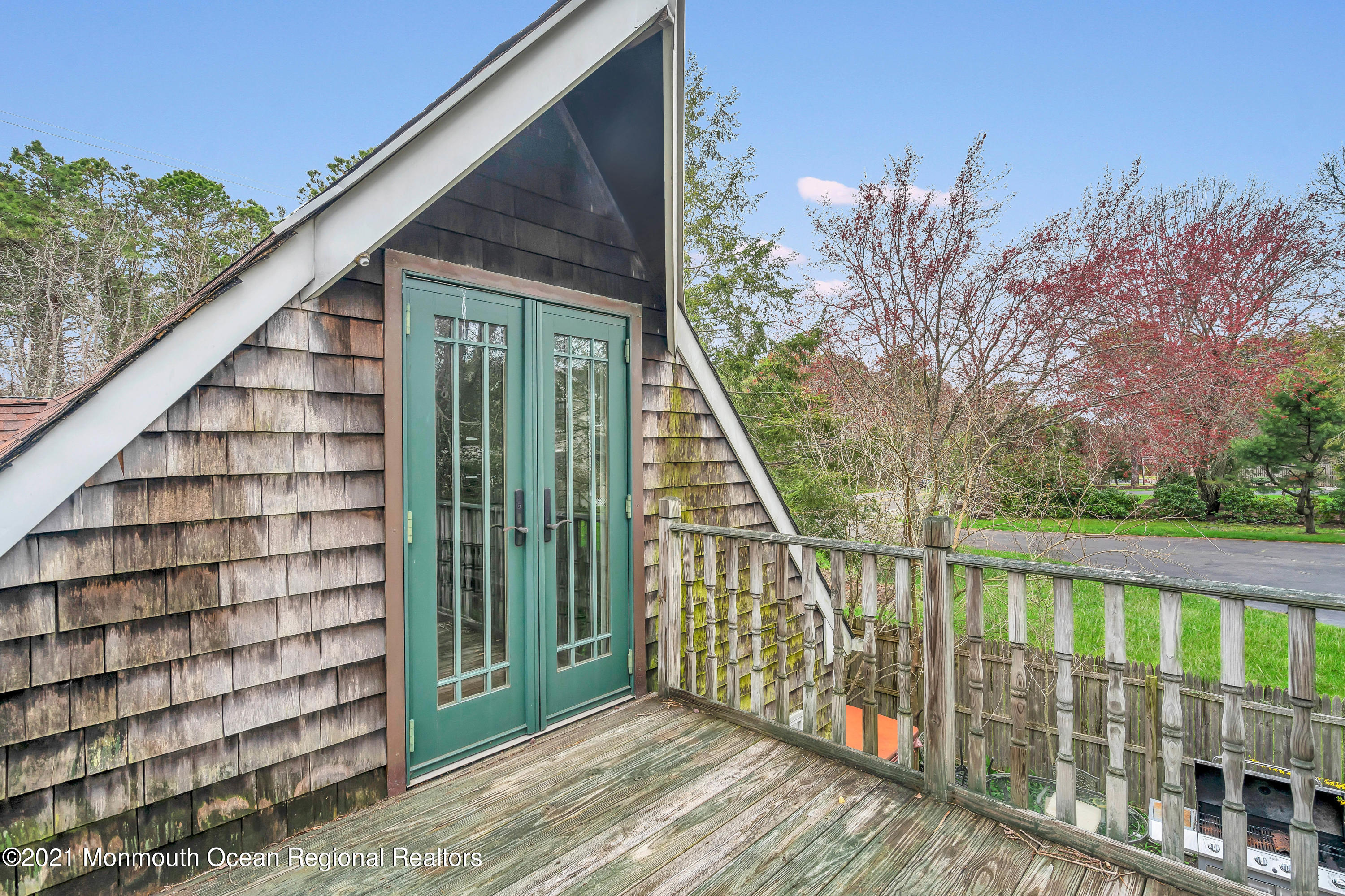 237 Cherry Quay Road Brick, NJ 08723 - Photo 19 of 21 a view of staircase with wooden floor and fence