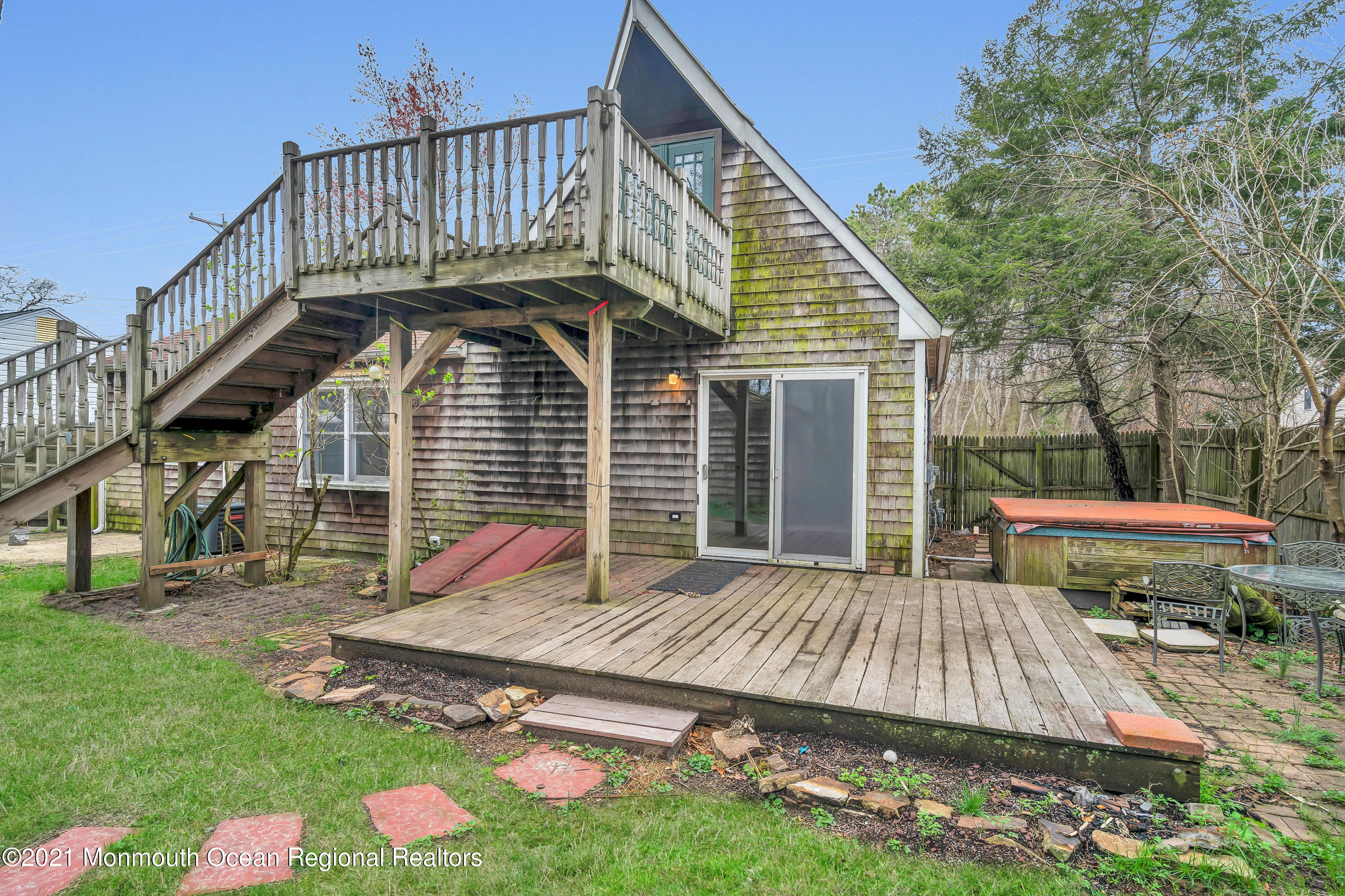 237 Cherry Quay Road Brick, NJ 08723 - Photo 20 of 21 a view of a house with backyard and sitting area