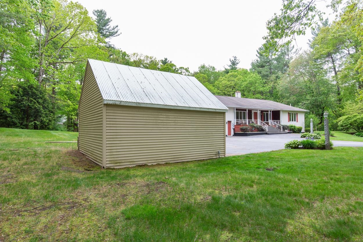 23 Winslow Farm Road Hudson, NH 03051 - Photo 4 of 46
