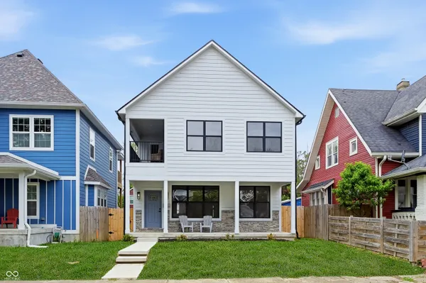 $469,999 | 220 Eastern Avenue, Indianapolis, IN 46201