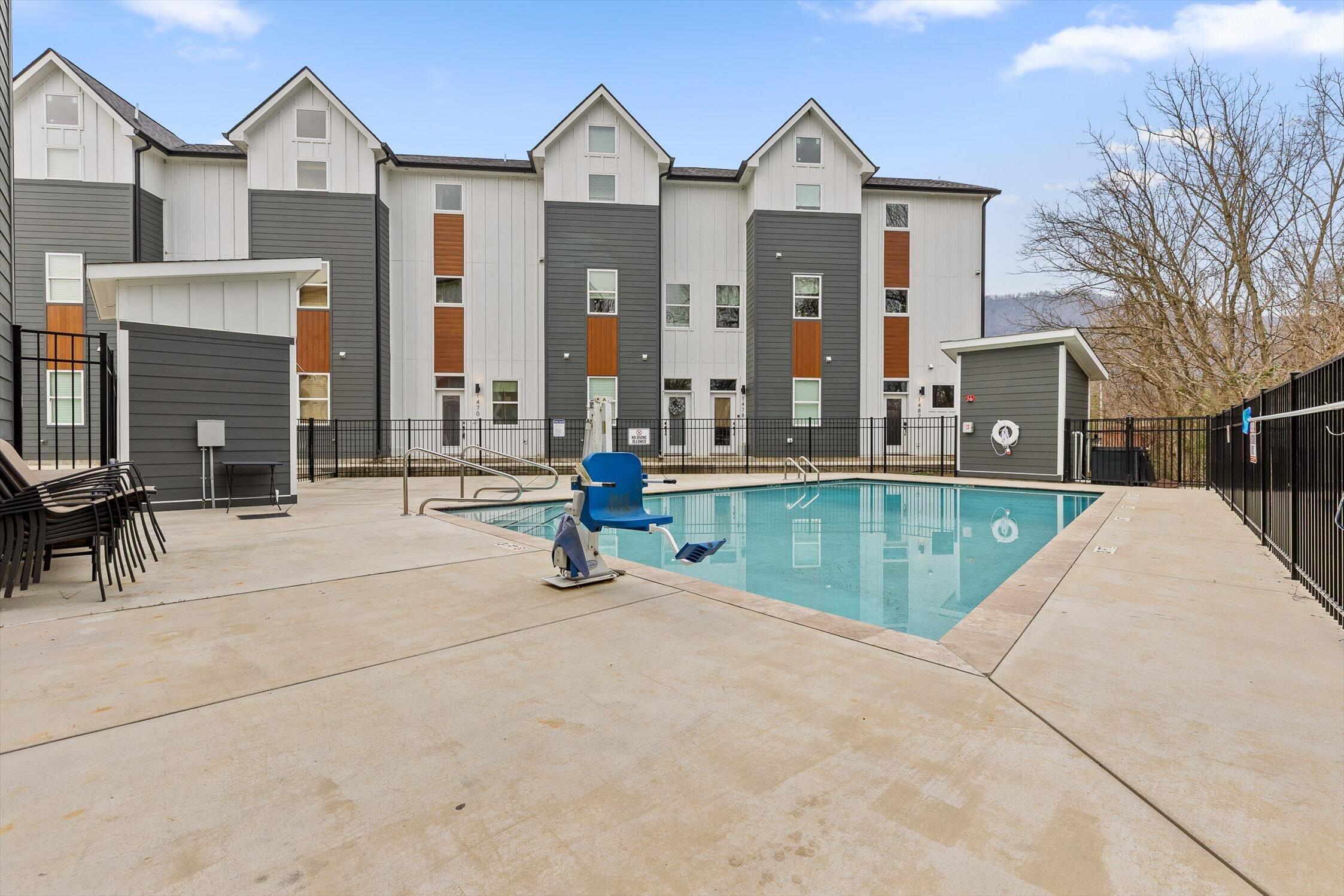 1470 Stockyard Place Chattanooga, TN 37408 - Photo 5 of 20 28-Stockyard-27