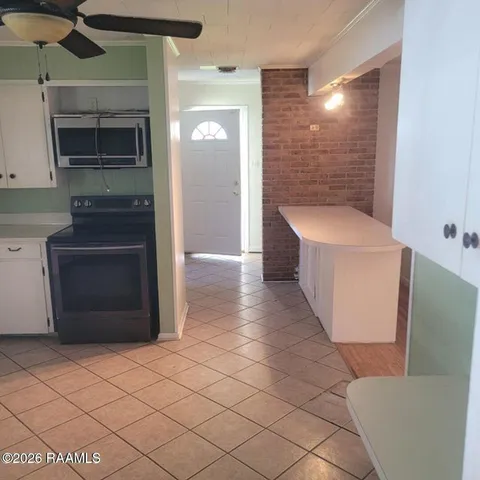 $950 | 304 West Tennis Street, Opelousas, LA 70570