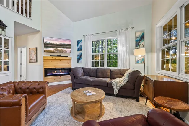 $799,000 | 141 West Waters Edge Lane, West Union, SC 29696