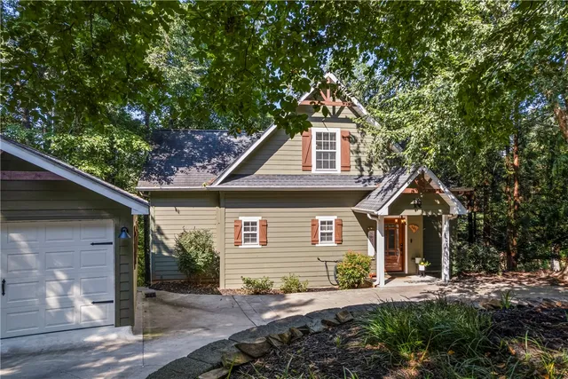 $799,000 | 141 West Waters Edge Lane, West Union, SC 29696