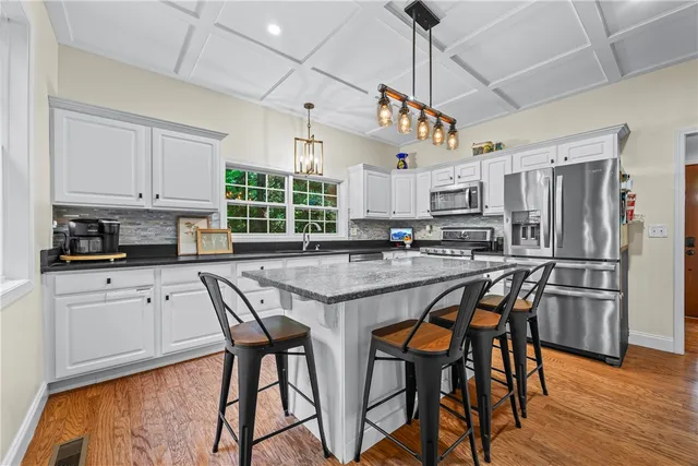 $799,000 | 141 West Waters Edge Lane, West Union, SC 29696