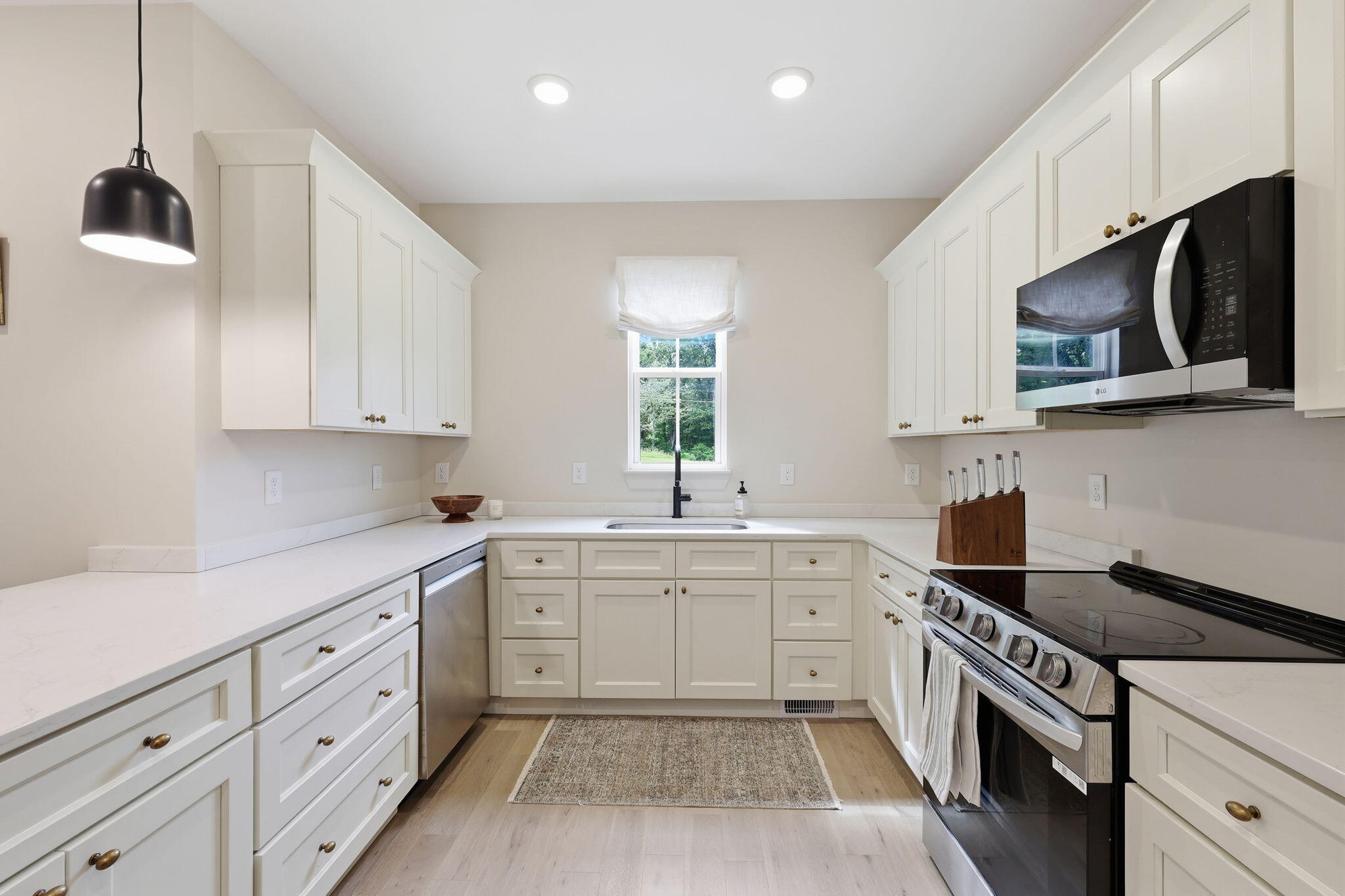 160 Dower Road Chattanooga, TN 37419 - Photo 11 of 29 16-web-or-mls-160-dower-rd