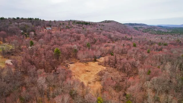 $300,000 | 182 Old Stage Road, Hatfield, MA 01088