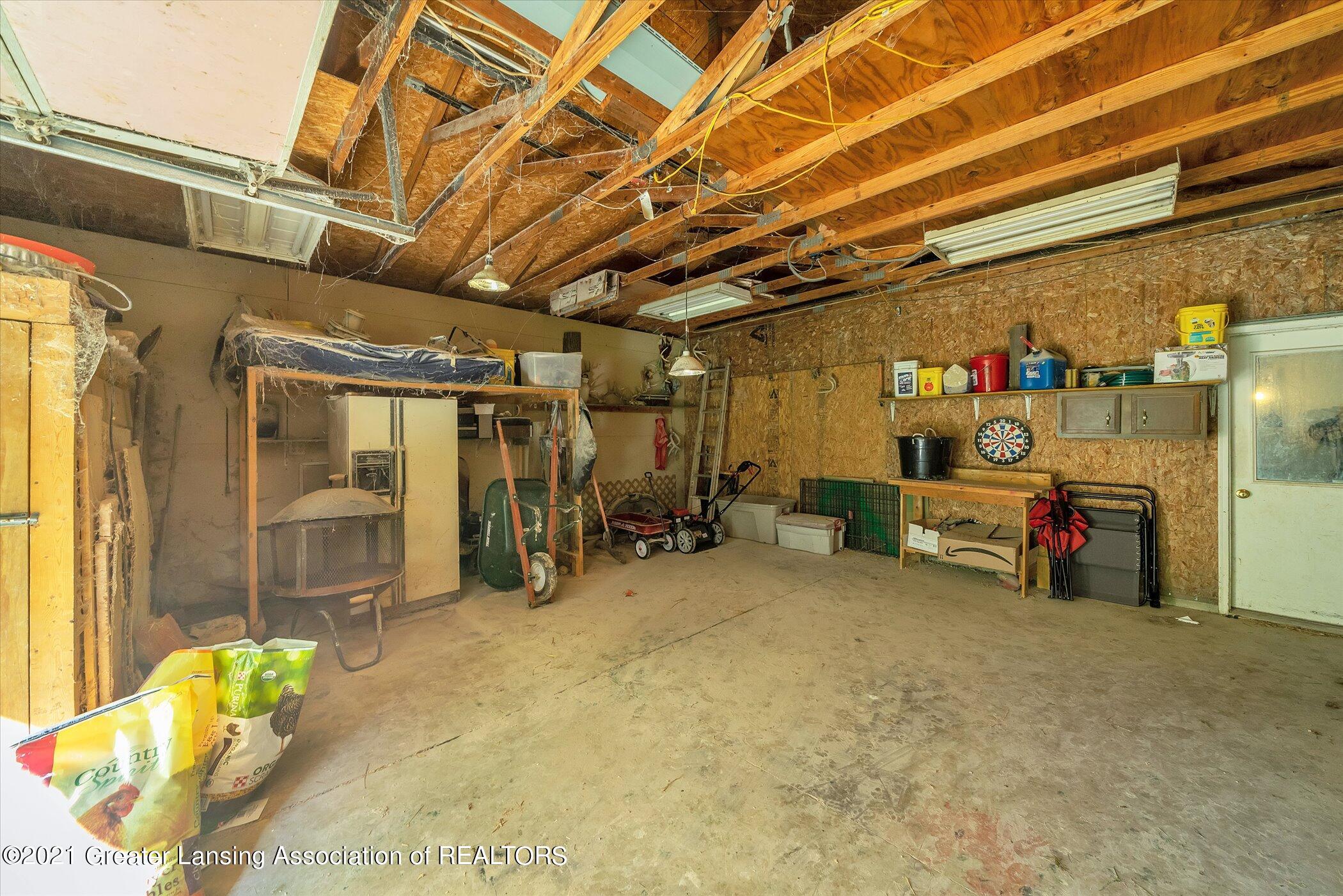 6079 Bishop Road Lansing, MI 48911 - Photo 28 of 34 31-6079-Bishop-Rd-WindowStill-Real-Estat