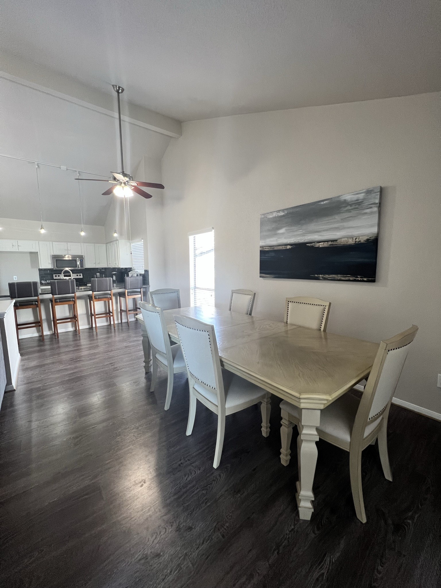129 April Point Drive North Conroe, TX 77356 - Photo 4 of 30