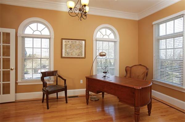 34 Shaw Road Brookline, MA 02467 - Photo 5 of 7