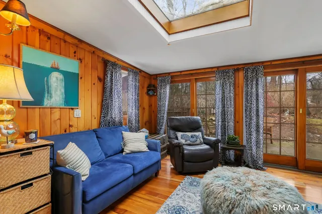 $1,099,000 | 9 Hollow Spring Road, Norwalk, CT 06854