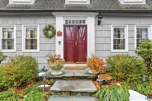 $1,099,000 | 9 Hollow Spring Road, Norwalk, CT 06854