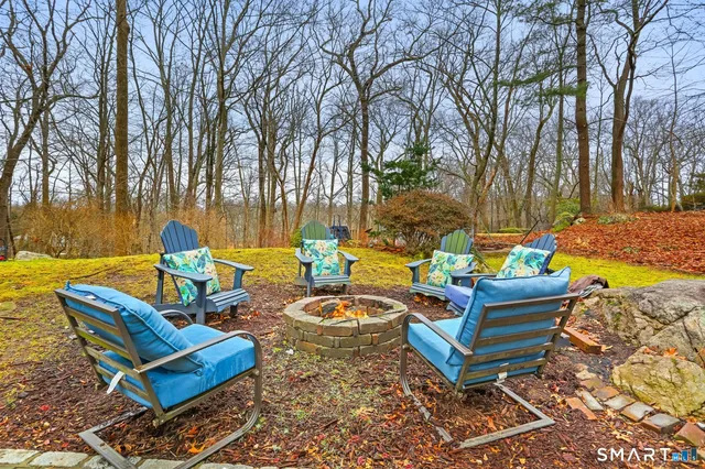 $1,099,000 | 9 Hollow Spring Road, Norwalk, CT 06854