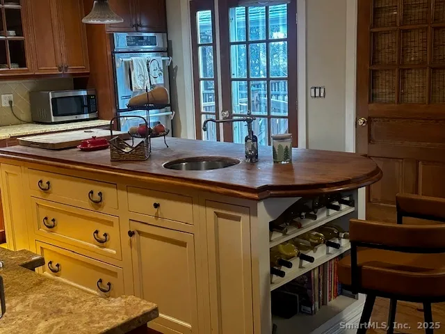 $1,099,000 | 9 Hollow Spring Road, Norwalk, CT 06854