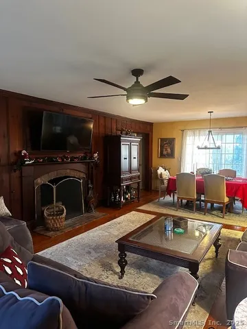 $1,099,000 | 9 Hollow Spring Road, Norwalk, CT 06854