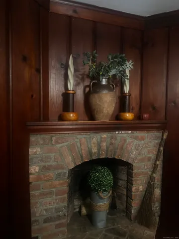 $1,099,000 | 9 Hollow Spring Road, Norwalk, CT 06854