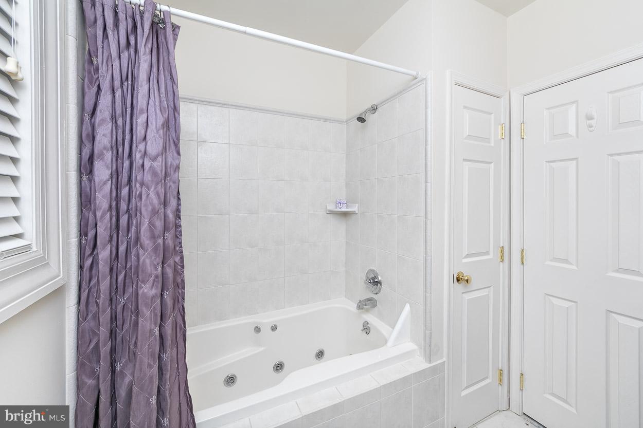 2501 Allendale Road Baltimore, MD 21216 - Photo 25 of 30 TUB W/ JETS