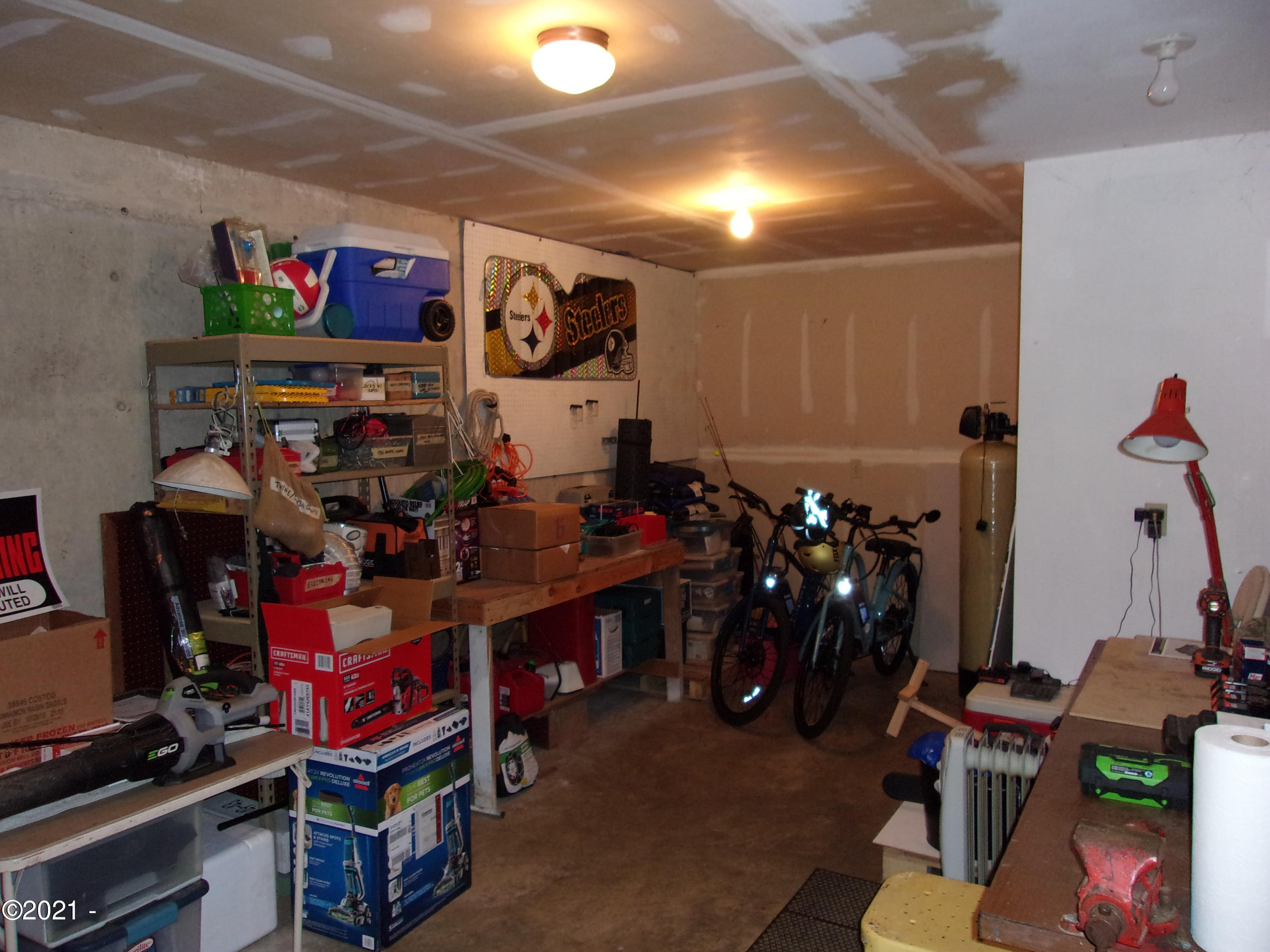 3065 Yaquina Bay Road Newport, OR 97365 - Photo 30 of 32 Shop Area in Garage