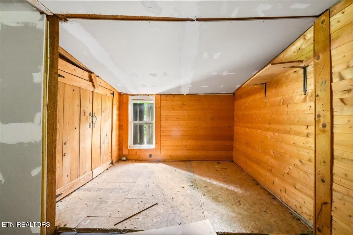 104 Jackson Road Andersonville, TN 37705 - Photo 26 of 37 Secondary Bedroom Space