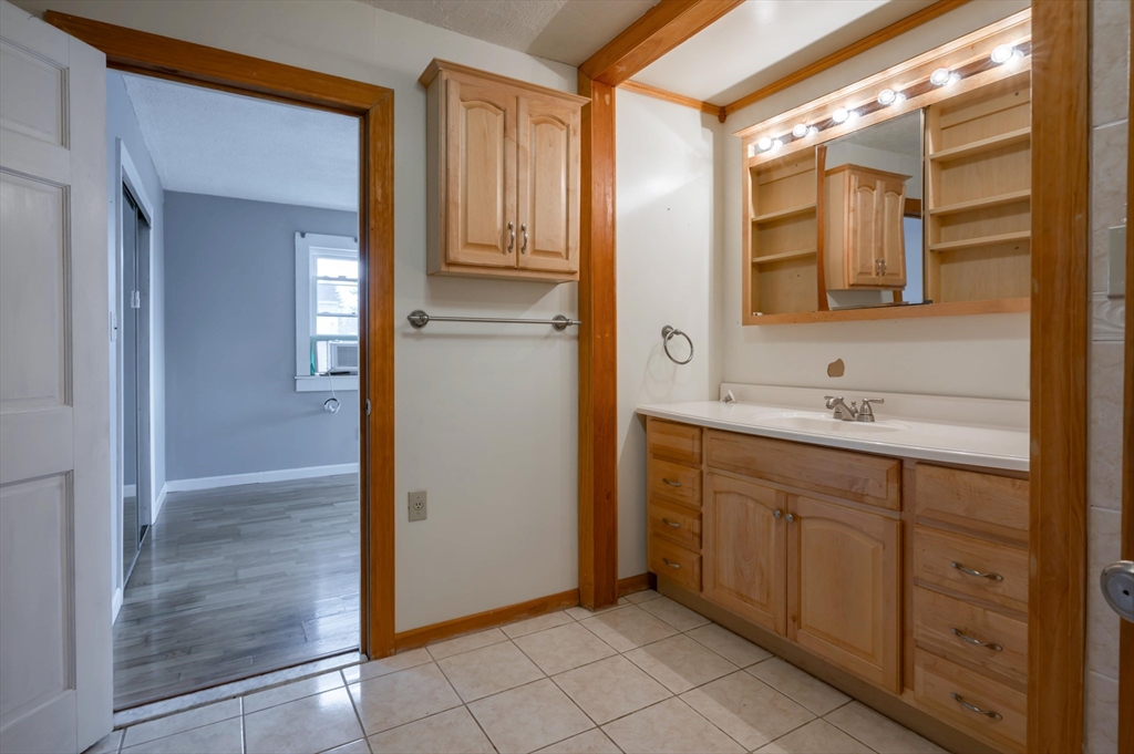 39 Sycamore Lane Billerica, MA 01821 - Photo 37 of 42