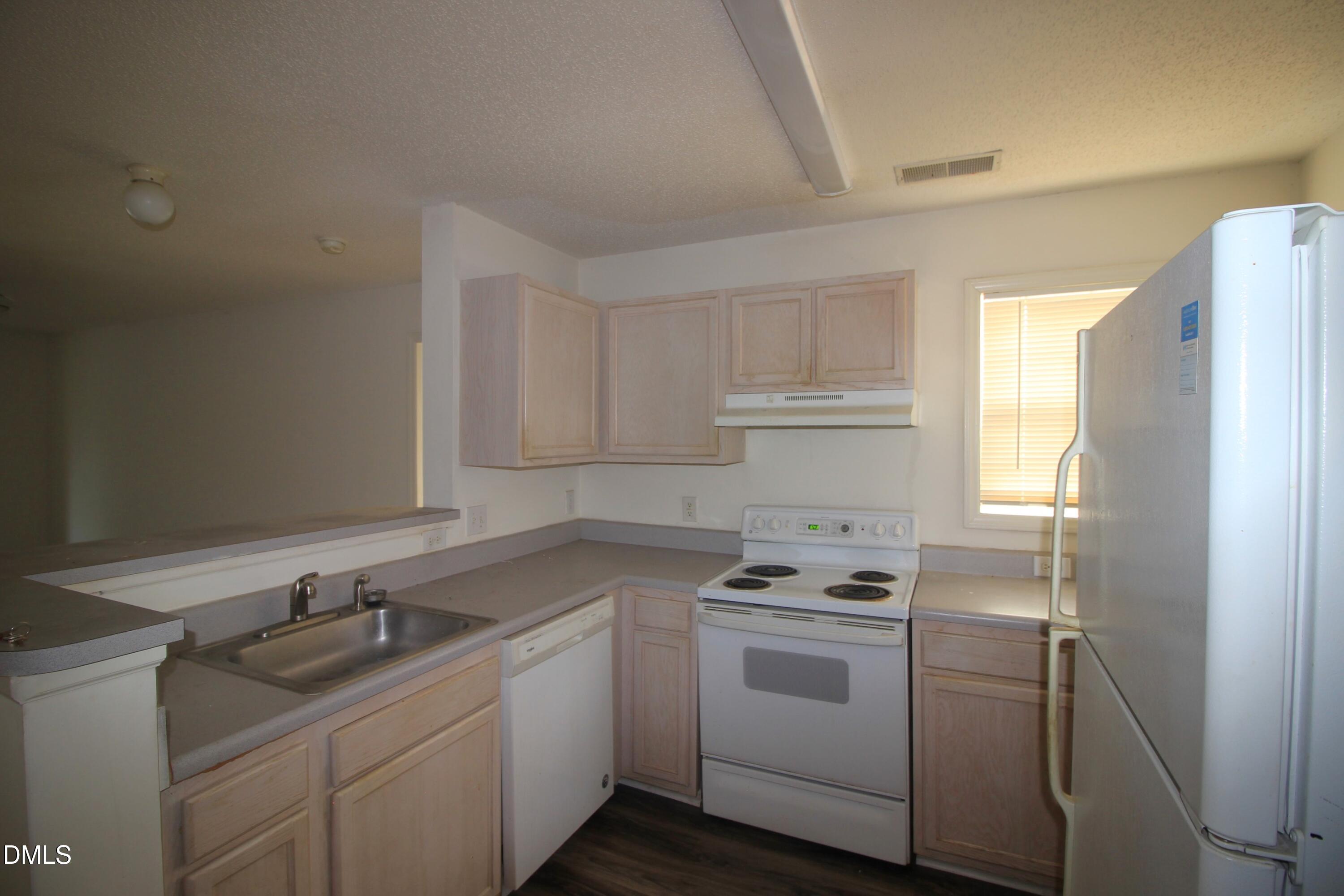 2010 Wolfmill Drive, Unit 303 Raleigh, NC 27603 - Photo 3 of 15 Kitchen