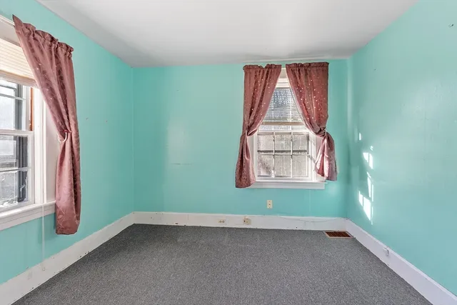 $299,900 | 66 South Main Street, Ashburnham, MA 01430