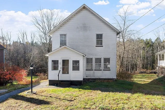 $299,900 | 66 South Main Street, Ashburnham, MA 01430