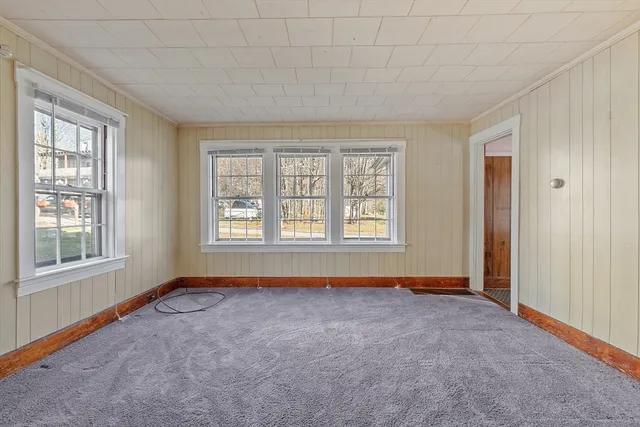 $299,900 | 66 South Main Street, Ashburnham, MA 01430