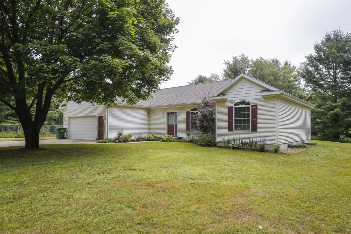 54015 Day Road Marcellus, MI 49067 - Photo 1 of 29 54015 day rd-101